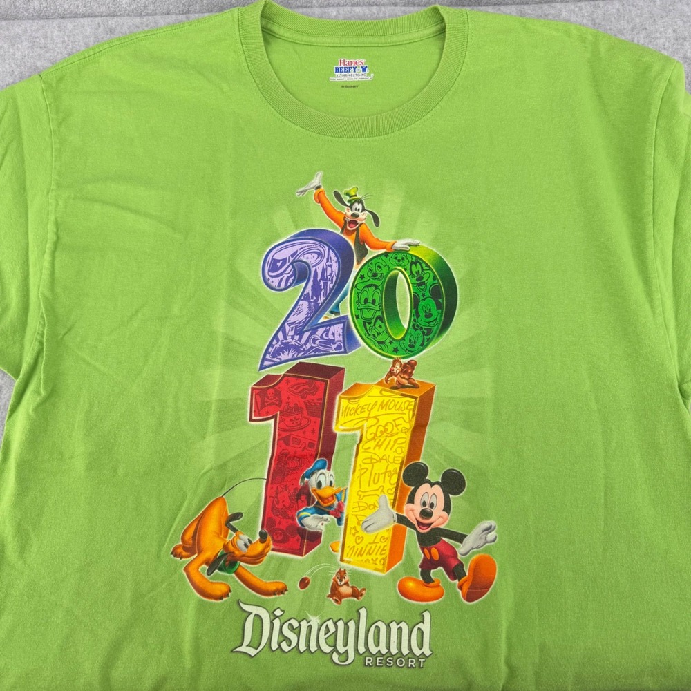 Disney Disneyland Resort 2011 Mickey Mouse Lime Green Hanes Beefy Shirt Mens XL